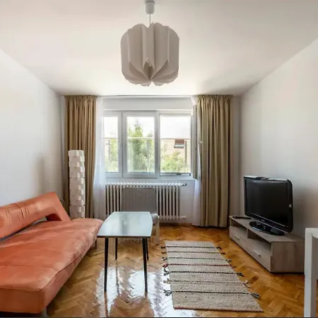 Lovely 1-bdr With View Of Cathedral