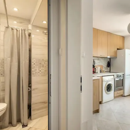 Lovely 1-bdr With View Of Cathedral