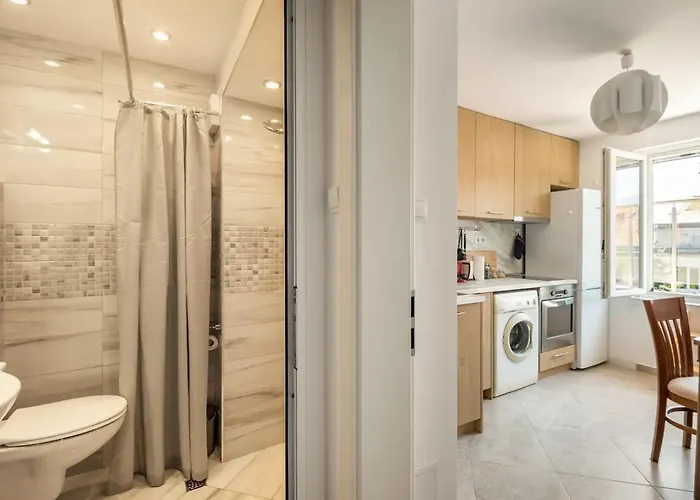 Lovely 1-bdr With View Of Cathedral